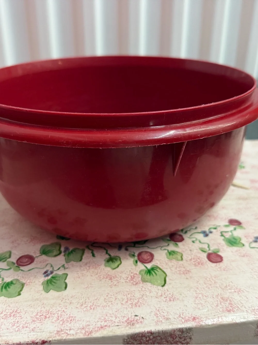 Classic Red Plastic Mixing Bowl - Versatile Kitchen Essential